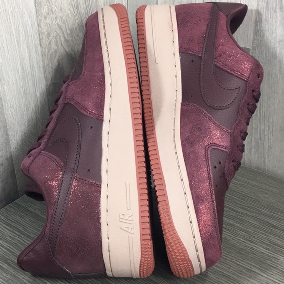 nike air force burgundy crush